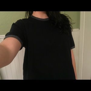 Black crop tee